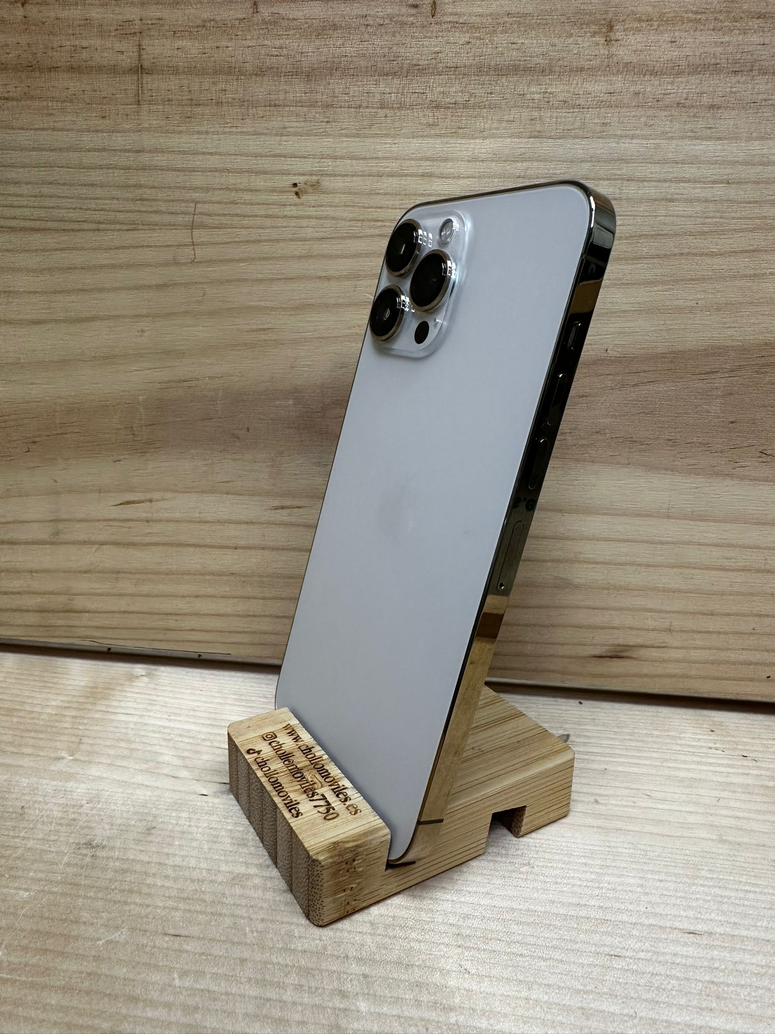 iPhone 13 Pro Max 256gb Oro - Imagen 2